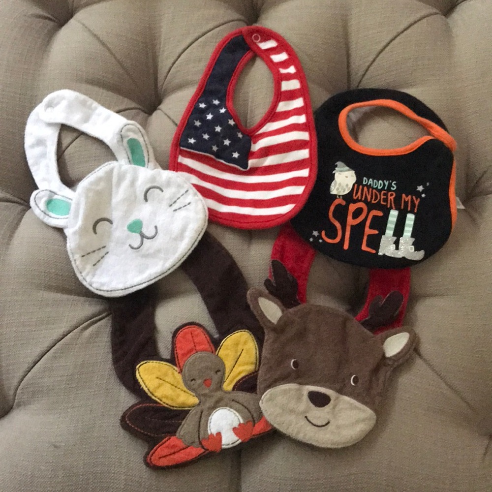 Holiday bibs